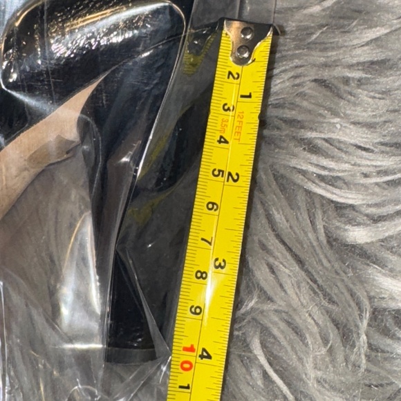 Cynthia Vincent Patent Leather Embossed Platform Heel Booties Size 7.5 - Picture 12 of 12